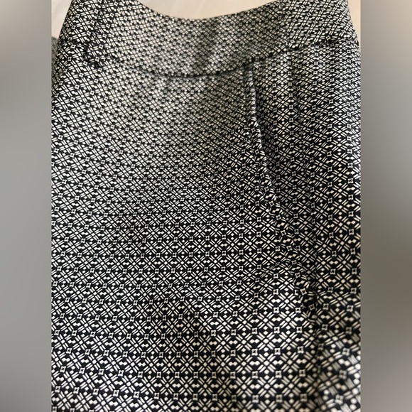 Hilary Radley Black and White capri woman’s. - Picture 4 of 8